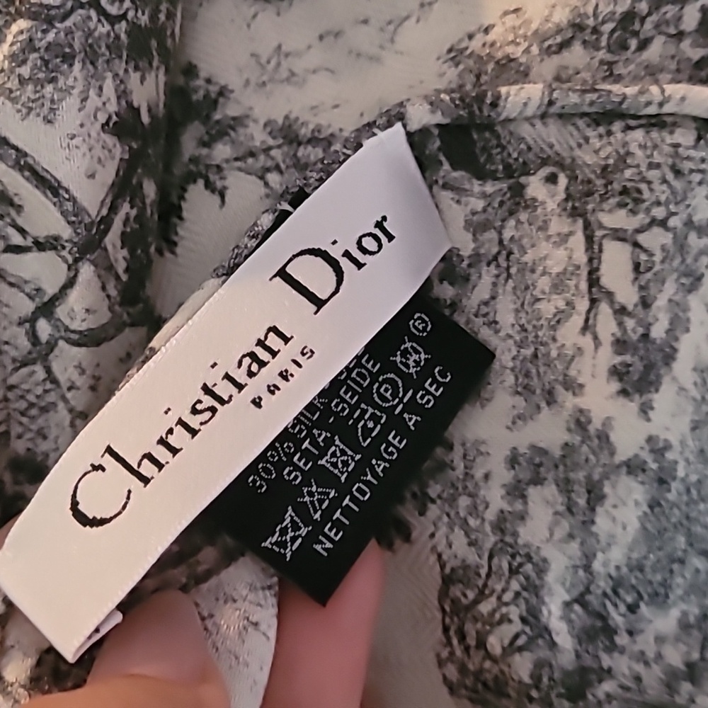 Dior Monochrome Toile Wrap - Picture 2 of 8